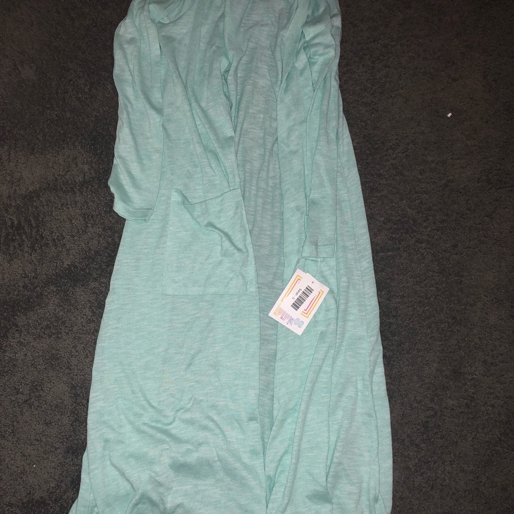 Small mint colored Sarah Lularoe